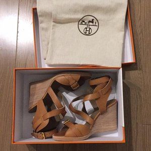 Authentic Hermes Gold Giorno Wedges